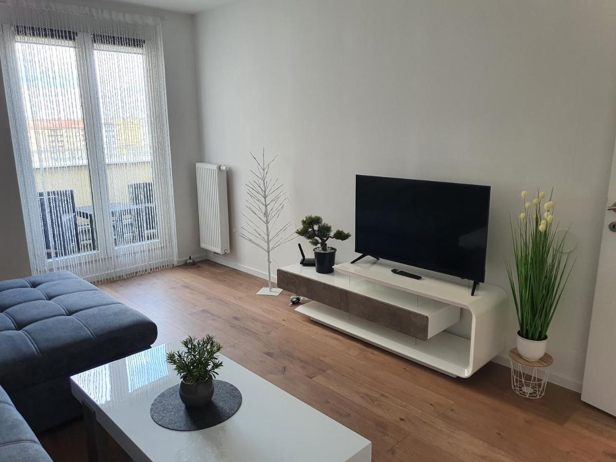 Smarte Dachgeschosswohnung Mit 2 Terrassen Direkt Am Hauptbahnhof Viena